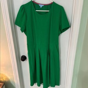 Draper James RSVP Green Short Sleeve Dress with Pockets